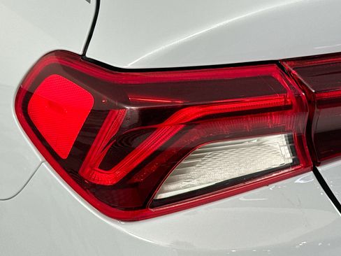 Used 2023 Kia K5 GT-Line image 35