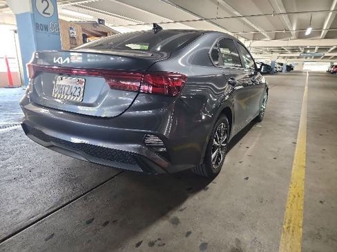 Certified 2023 Kia Forte LXS FWD image 3