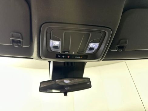 Used 2023 GMC Sierra 1500 Elevation image 23