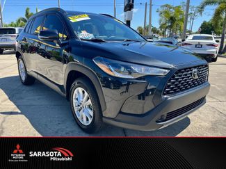 Used 2022 Toyota Corolla Cross LE w/ Moonroof Package FWD video 1
