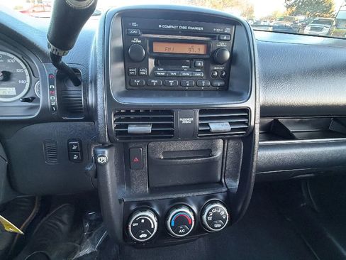 Used 2005 Honda CR-V EX image 17