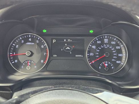 Used 2023 Kia Forte GT-Line w/ GT-Line Technology Package FWD image 10