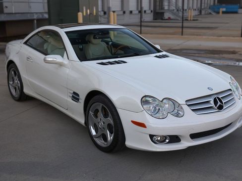 Used 2007 Mercedes-Benz SL 550 2DR COUPE w/ Premium Pkg I image 16