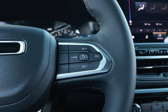 New 2026 Jeep Compass Latitude AWD/4WD image 14