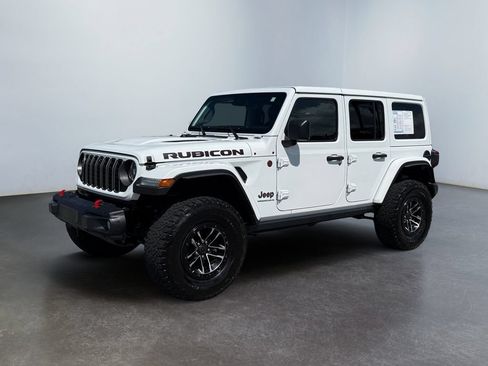 Used 2024 Jeep Wrangler Unlimited Rubicon AWD/4WD image 7