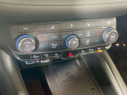 Used 2022 Dodge Durango GT image 16