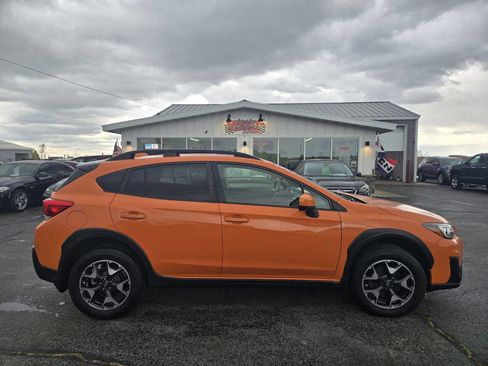 Used 2020 Subaru Crosstrek 2.0i Premium w/ Moonroof Package 2 image 14