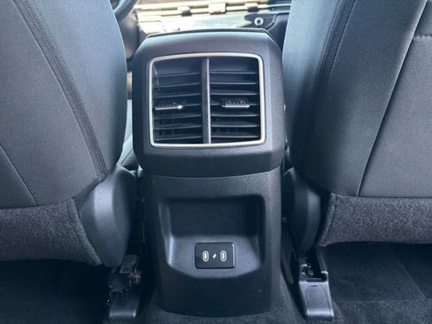 Used 2026 Kia Sportage LX FWD image 19