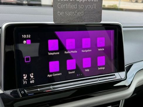 Used 2025 Volkswagen Atlas Cross Sport SEL Premium R-Line image 28