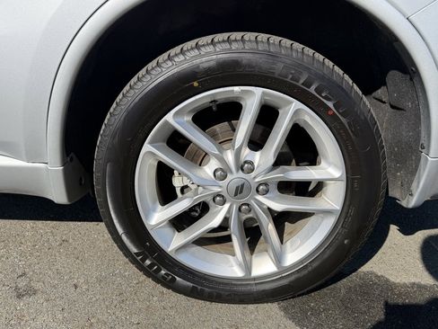 Used 2024 Dodge Durango GT image 12