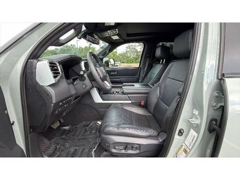 Used 2025 Toyota Tundra Platinum AWD/4WD image 16