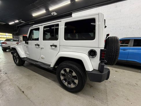 Used 2014 Jeep Wrangler Unlimited Sahara w/ Dual Top Group image 5