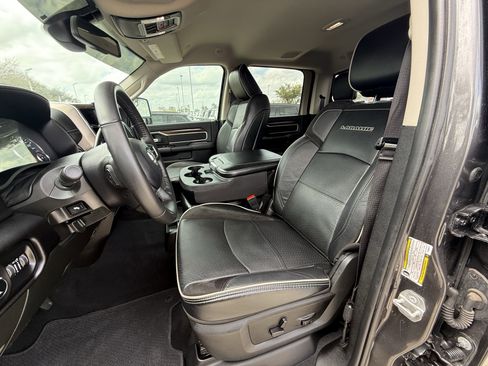 Used 2024 RAM 2500 Laramie image 27