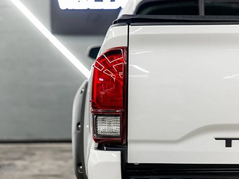 Used 2019 Toyota Tacoma SR w/ SR Convenience Package RWD image 19