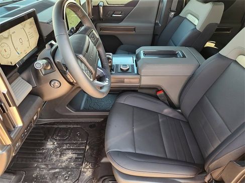 New 2025 GMC Hummer EV 2X image 10