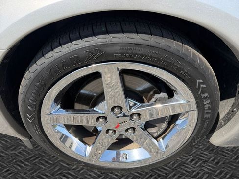 Used 2007 Chevrolet Corvette Convertible RWD image 11