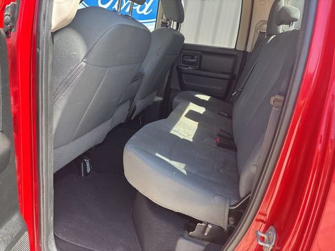 Used 2018 RAM 1500 Express w/ Express Value Package AWD/4WD image 27