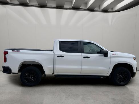 Used 2021 Chevrolet Silverado 1500 LT Trail Boss w/ LPO, Dark Essentials Package AWD/4WD image 6