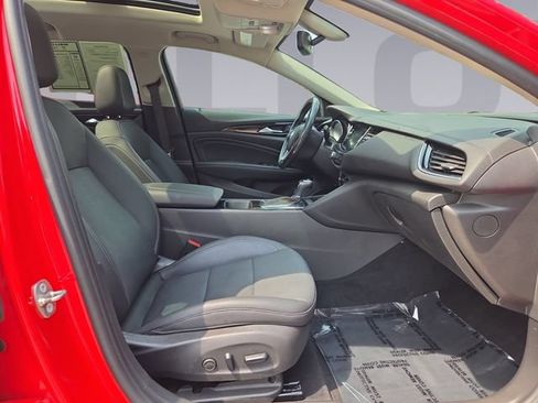 Used 2018 Buick Regal Essence w/ Driver Confidence Package #1 AWD/4WD image 17
