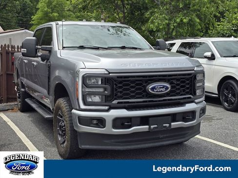 Used 2023 Ford F250 XLT w/ XLT Premium Package AWD/4WD image 2