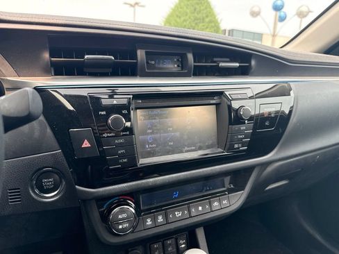 Used 2016 Toyota Corolla LE Premium FWD image 11