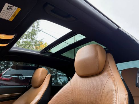 Used 2016 Mercedes-Benz E 550 Coupe w/ Premium 2 Package image 28