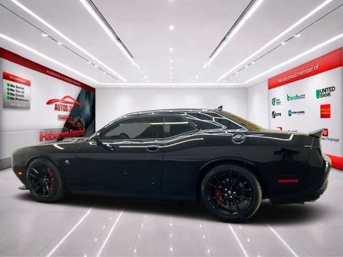 Used 2019 Dodge Challenger R/T Scat Pack w/ Shaker Package RWD image 4