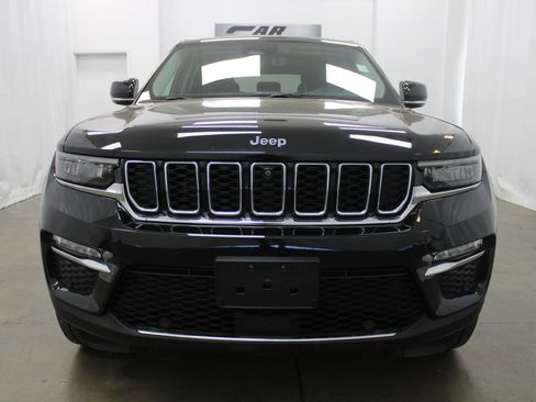 Used 2023 Jeep Grand Cherokee 4WD 4xe w/ Luxury Tech Group II image 3