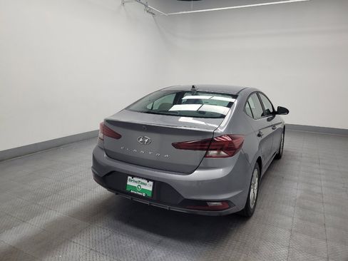 Used 2019 Hyundai Elantra SEL image 7