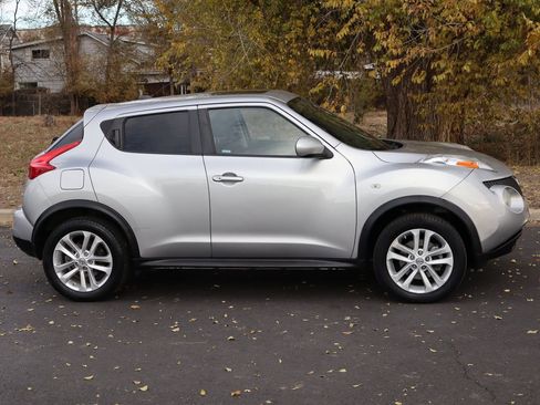 Used 2012 Nissan Juke SL image 3