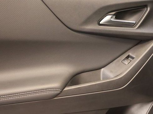 New 2025 Chevrolet Equinox LT image 24