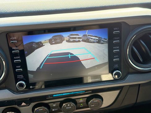 Used 2023 Toyota Tacoma TRD Off-Road w/ Technology Package image 19