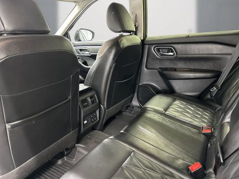Used 2024 Nissan Rogue Platinum w/ Platinum Premium Package FWD image 15