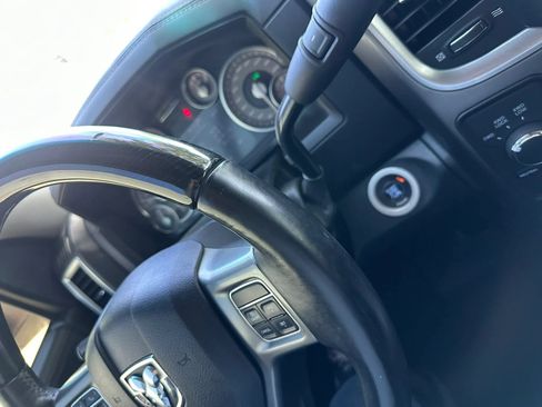 Used 2015 RAM 2500 Limited AWD/4WD image 41