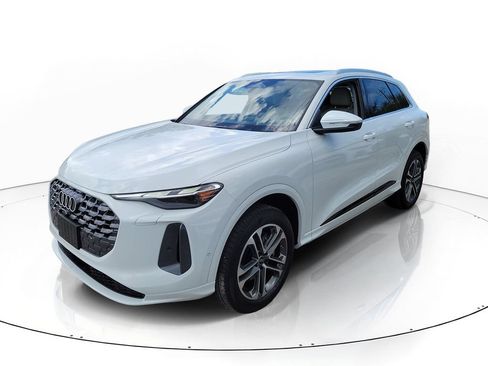 New 2026 Audi Q5 Premium AWD/4WD image 2