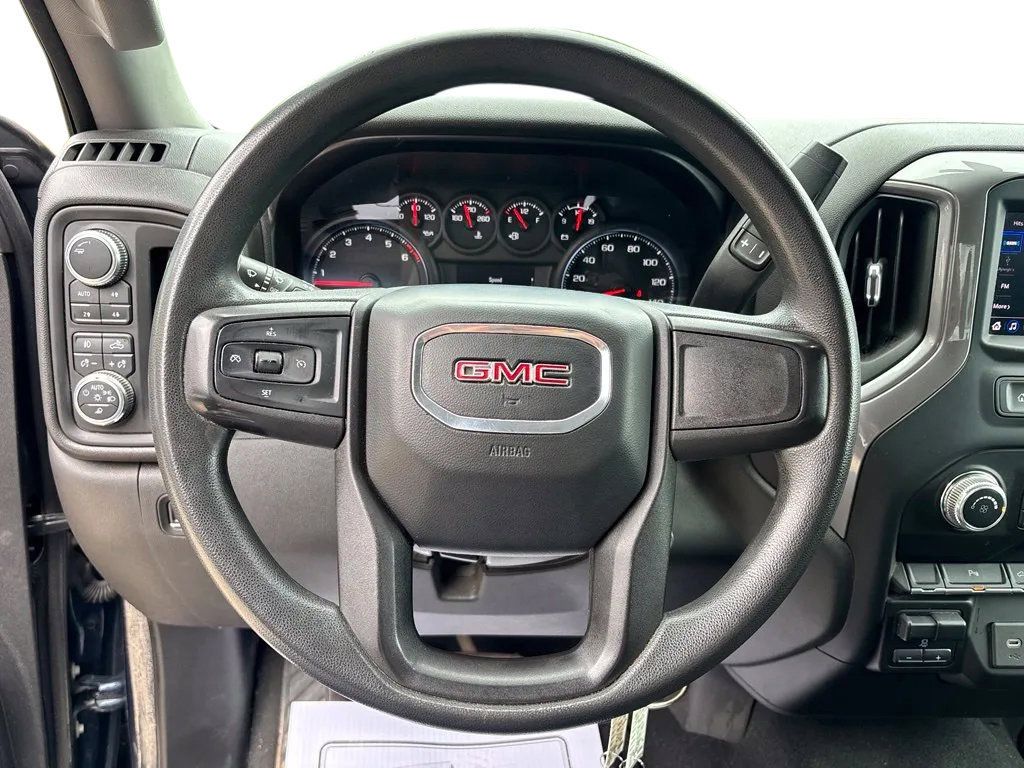 Used 2021 GMC Sierra 1500 4x4 Crew Cab w/ Convenience Package image 14