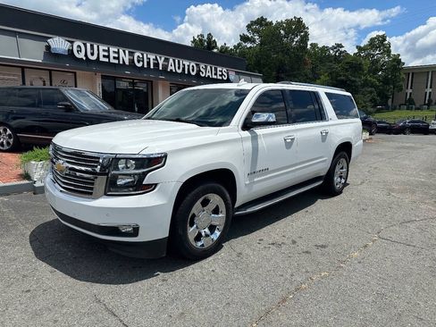 Used 2016 Chevrolet Suburban LTZ RWD image 1