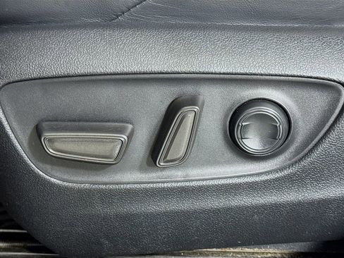 Used 2020 Toyota RAV4 XSE AWD/4WD image 16