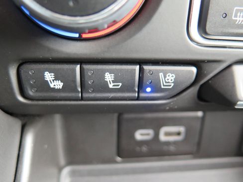 Used 2023 Chevrolet Tahoe High Country image 17