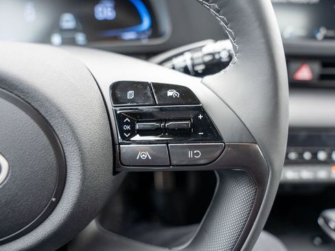 New 2025 Hyundai Elantra Sport image 22