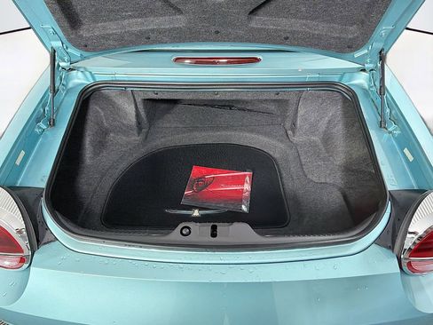 Used 2002 Ford Thunderbird RWD image 38