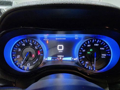 Used 2018 Chrysler 300 S w/ Safetytec Plus Group RWD image 38