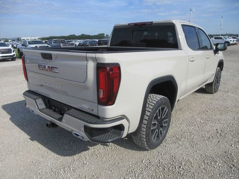 New 2026 GMC Sierra 1500 AT4 w/ AT4 Premium Package AWD/4WD image 4