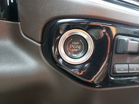 Used 2022 GMC Sierra 1500 SLT w/ SLT Premium Plus Package image 25