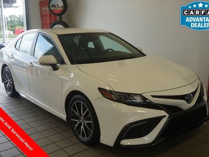 Used 2022 Toyota Camry SE w/ Cold Weather Package