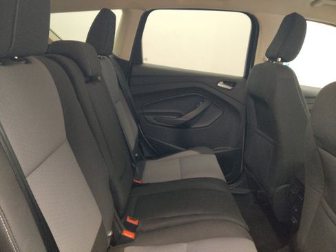 Used 2018 Ford Escape SE FWD image 19