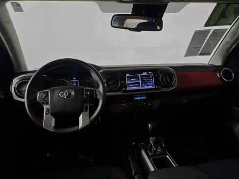 Used 2021 Toyota Tacoma SR5 RWD image 30