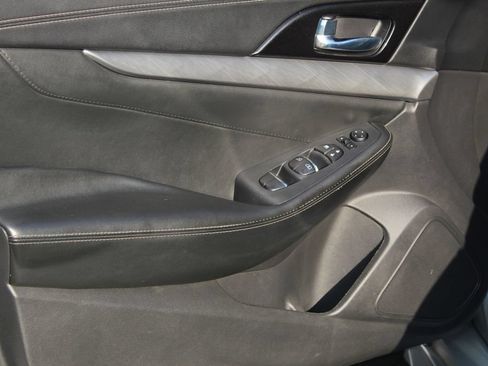 Used 2018 Nissan Maxima 3.5 SL FWD image 19