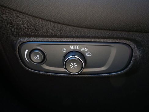 Used 2024 Chevrolet Equinox LT AWD/4WD image 18