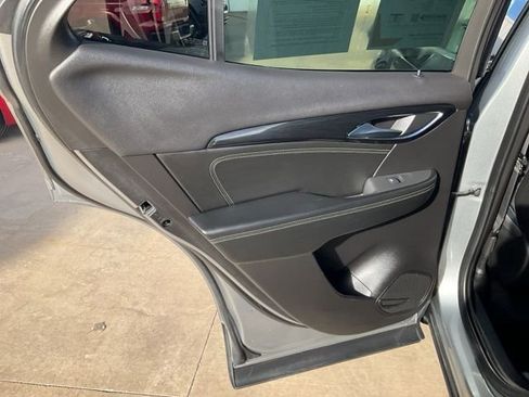 Used 2023 Buick Envision Essence image 24